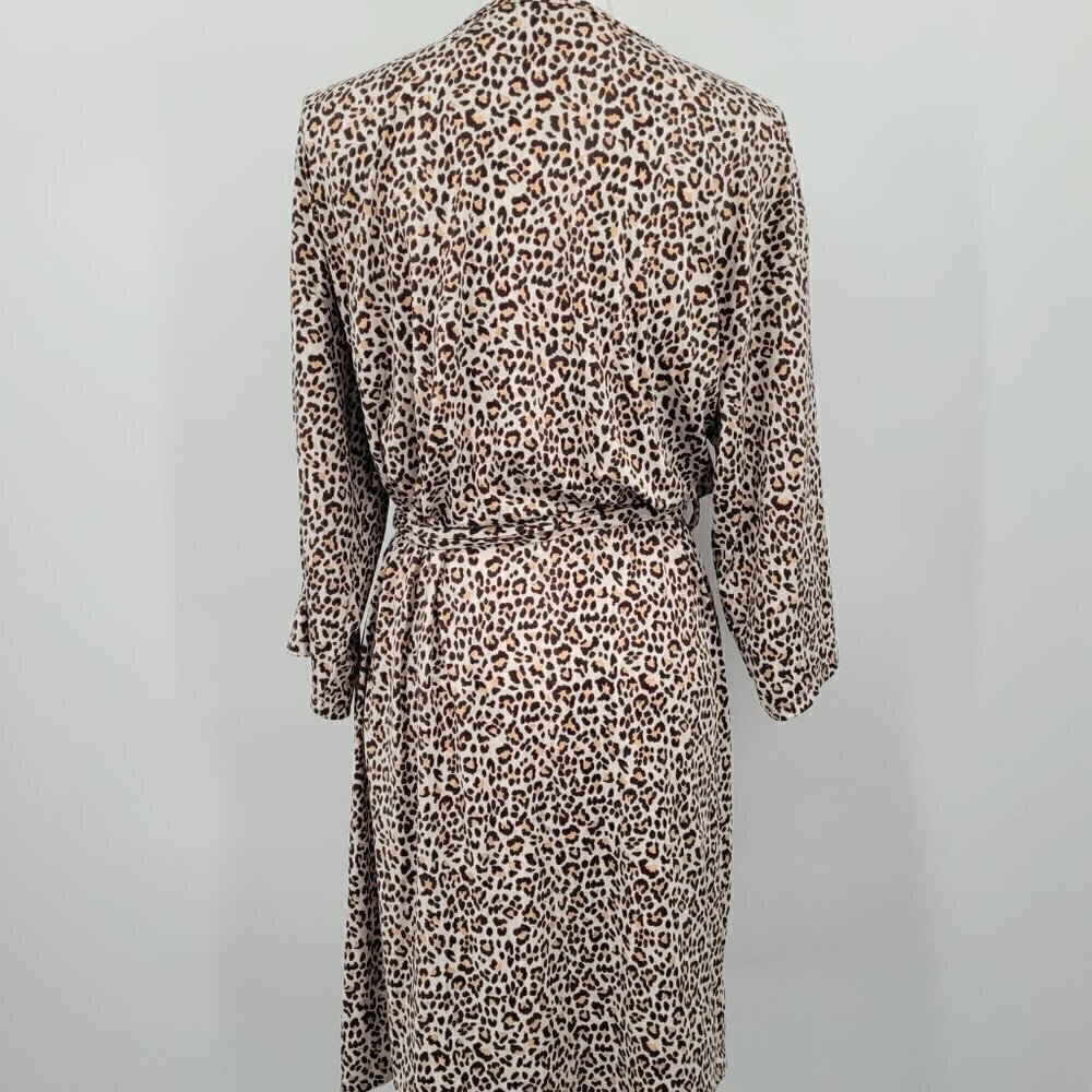 Flora Nikrooz Cora Leopard Print Robe - Picture 5 of 12